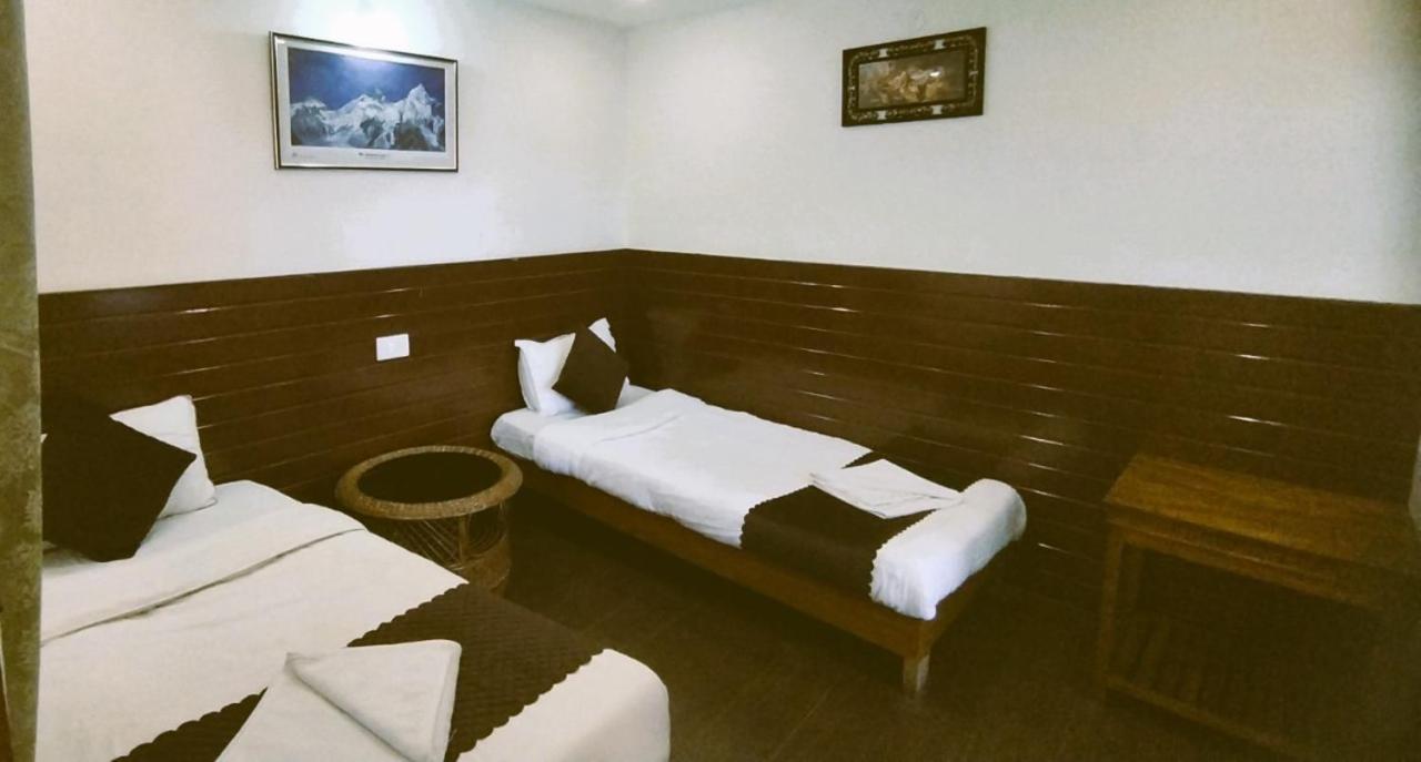 Hotel Kasturi Palace & Restaurant Darjeeling 다르질링 외부 사진