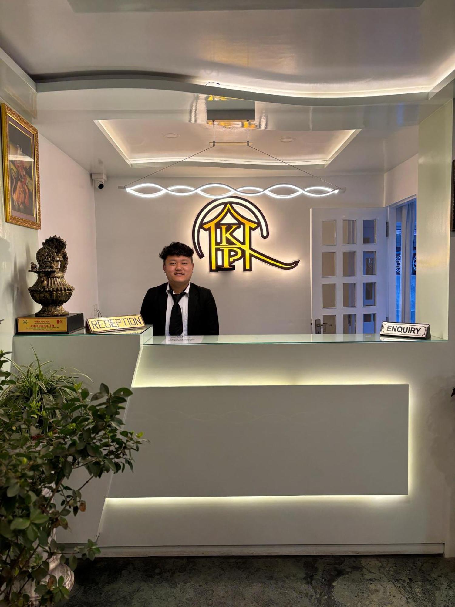 Hotel Kasturi Palace & Restaurant Darjeeling 다르질링 외부 사진