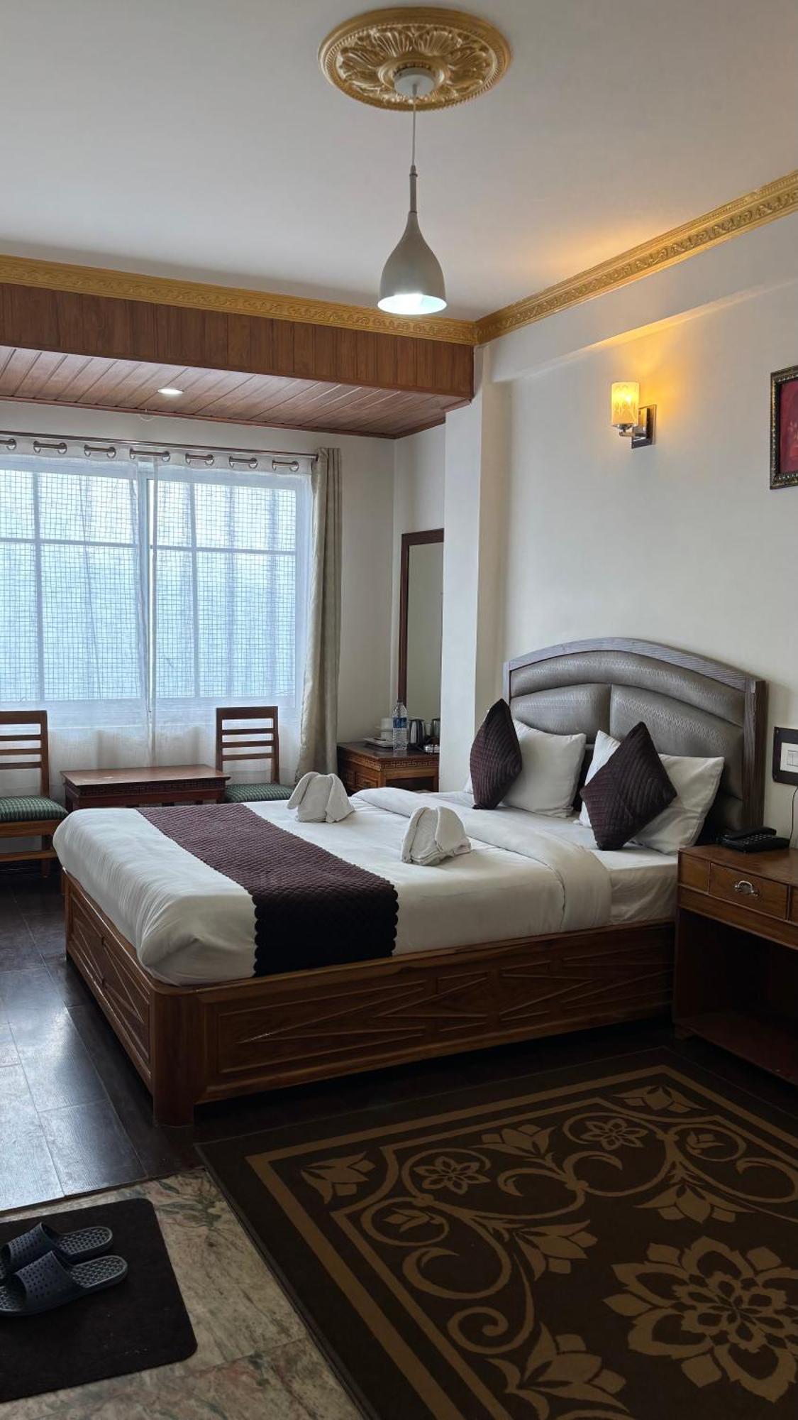 Hotel Kasturi Palace & Restaurant Darjeeling 다르질링 외부 사진