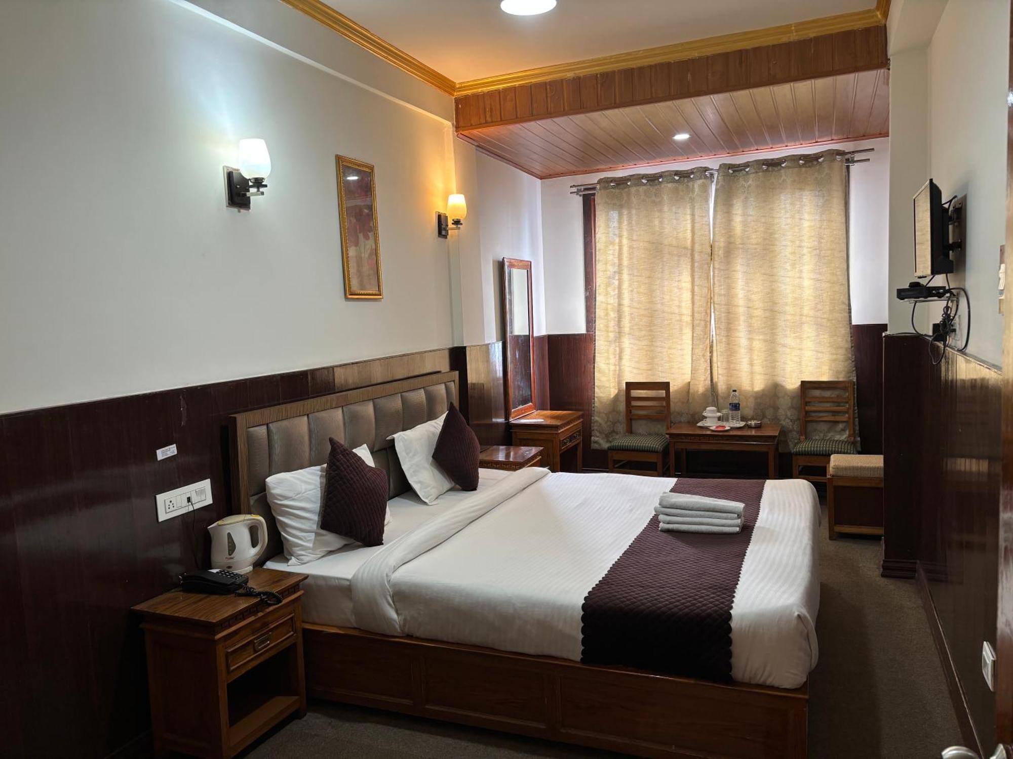 Hotel Kasturi Palace & Restaurant Darjeeling 다르질링 외부 사진