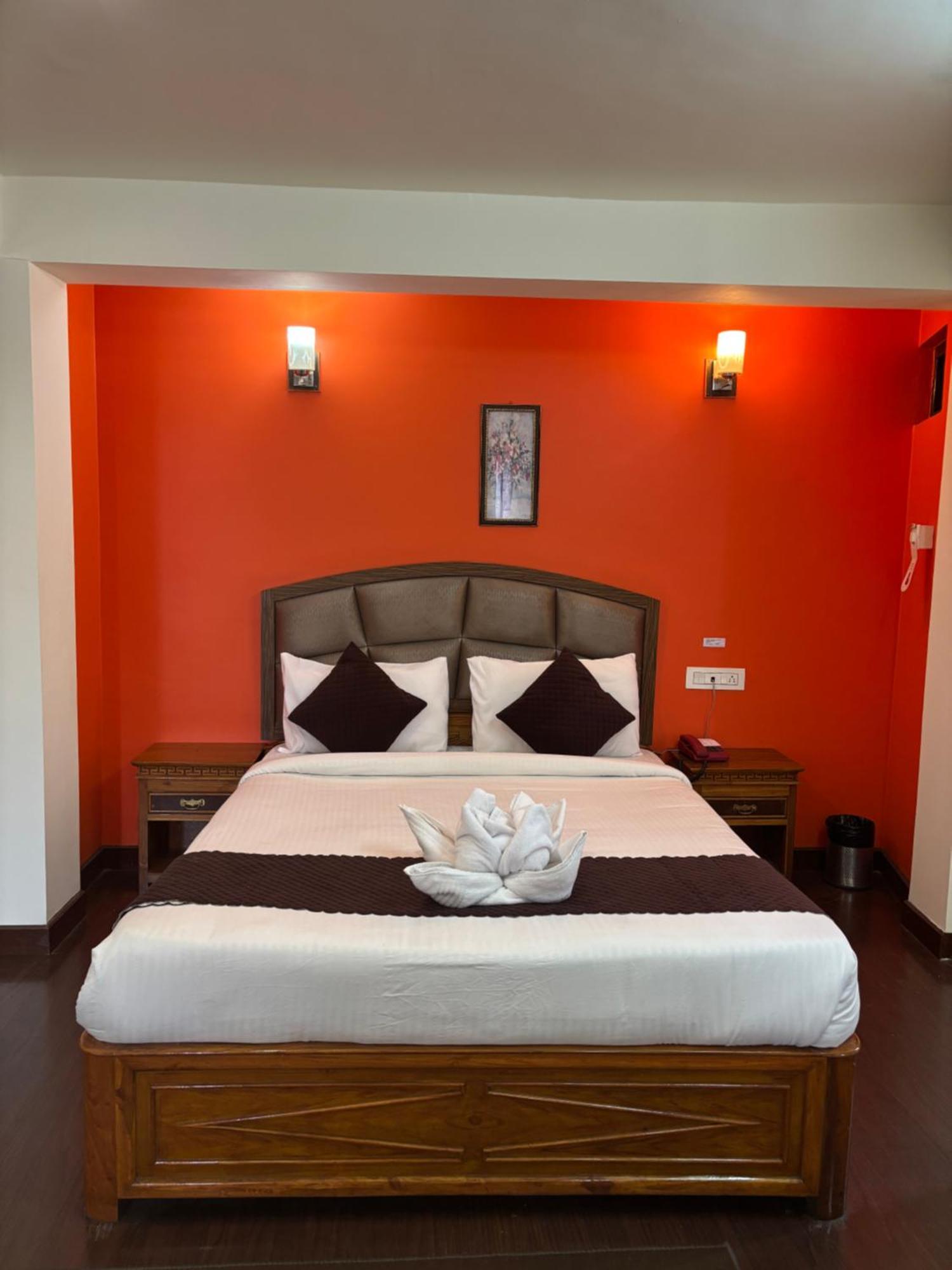Hotel Kasturi Palace & Restaurant Darjeeling 다르질링 외부 사진