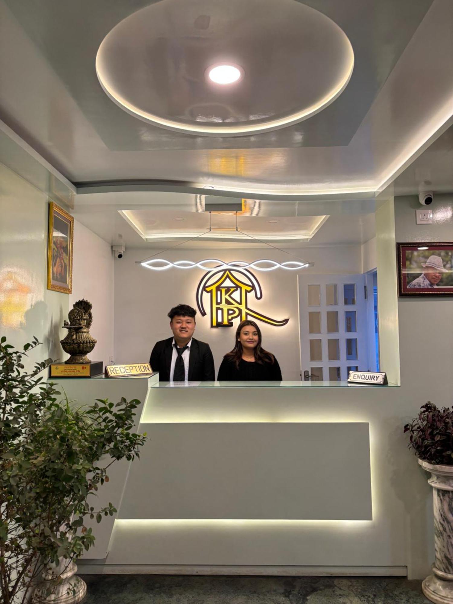 Hotel Kasturi Palace & Restaurant Darjeeling 다르질링 외부 사진