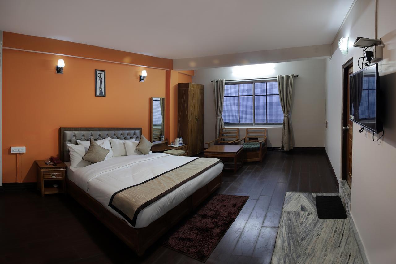 Hotel Kasturi Palace & Restaurant Darjeeling 다르질링 외부 사진
