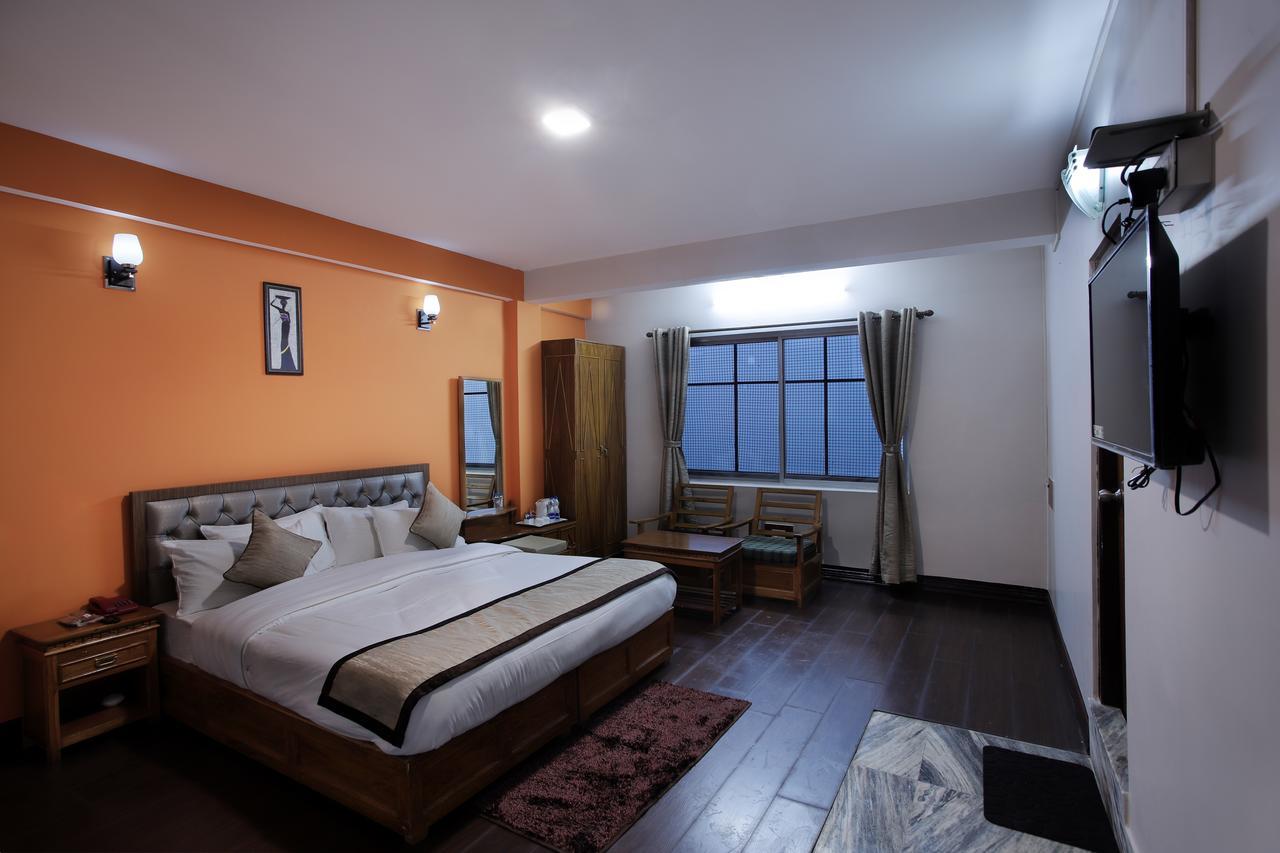 Hotel Kasturi Palace & Restaurant Darjeeling 다르질링 외부 사진
